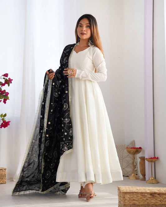 Presenting New Premium Quality Pure Romansilk Chanderi Anarkali Set
